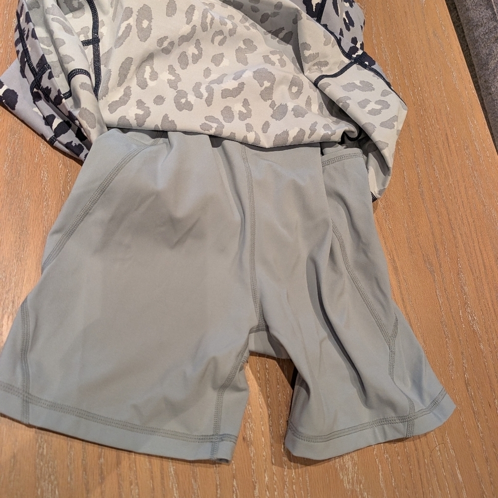Sweaty Betty Blue White Cheetah Print Racer Back Workout Dress Size 4 - Picture 4 of 5